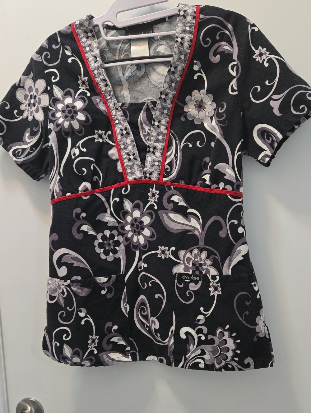Cherokee Black Floral V-Neck Scrub Top with Red Trim